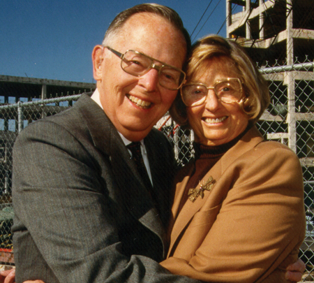 Stowers founders Jim and Virginia Stowers at construction site