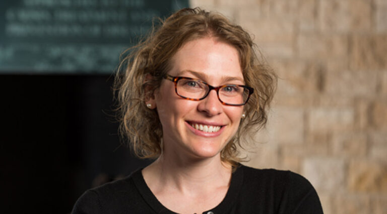 Portrait of Stowers Investigator SaraH Zanders