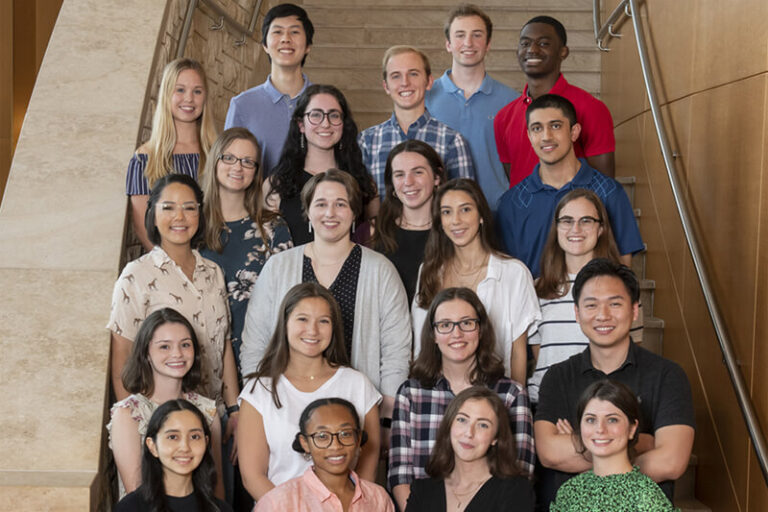 Group photo of Summer Scholar class of 2021